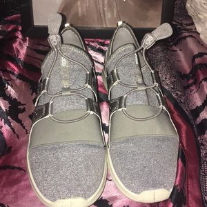 Ecco slip on sneakers